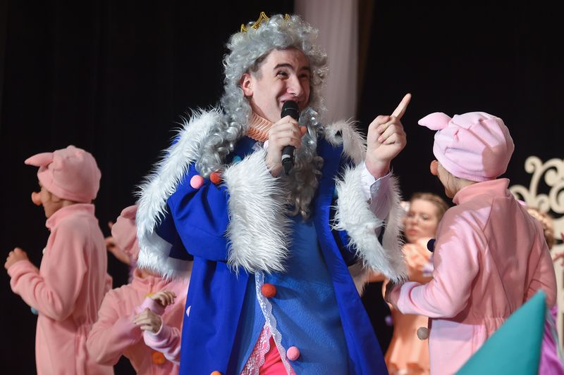 Файл:The Princess and the Pigherd.jpeg